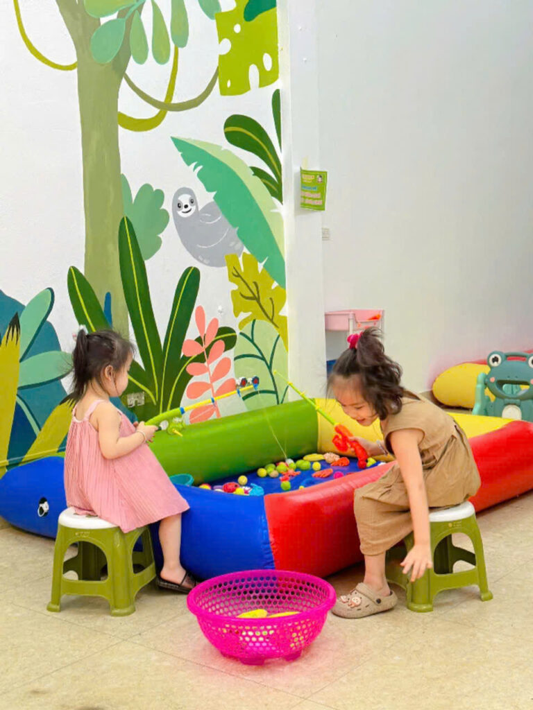 Vì sao nên có bộ đồ chơi câu cá trong góc chơi của bé