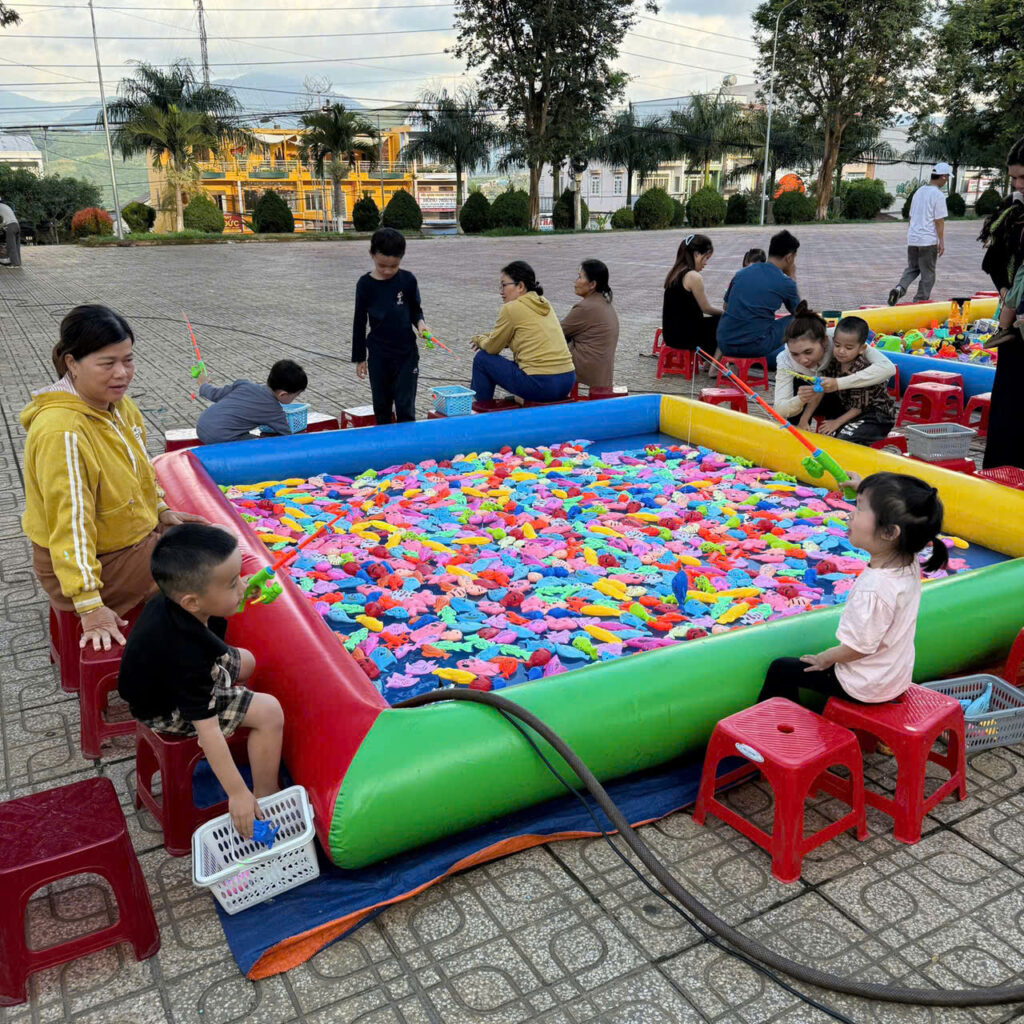 Lợi ích của trò chơi ngoài trời đối với trẻ