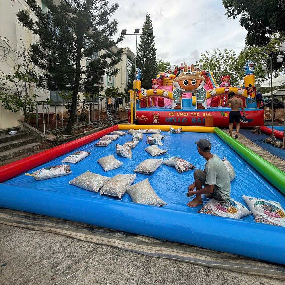 Cách Bảo Quản Và Vệ Sinh Bể Bạt Xúc Cát