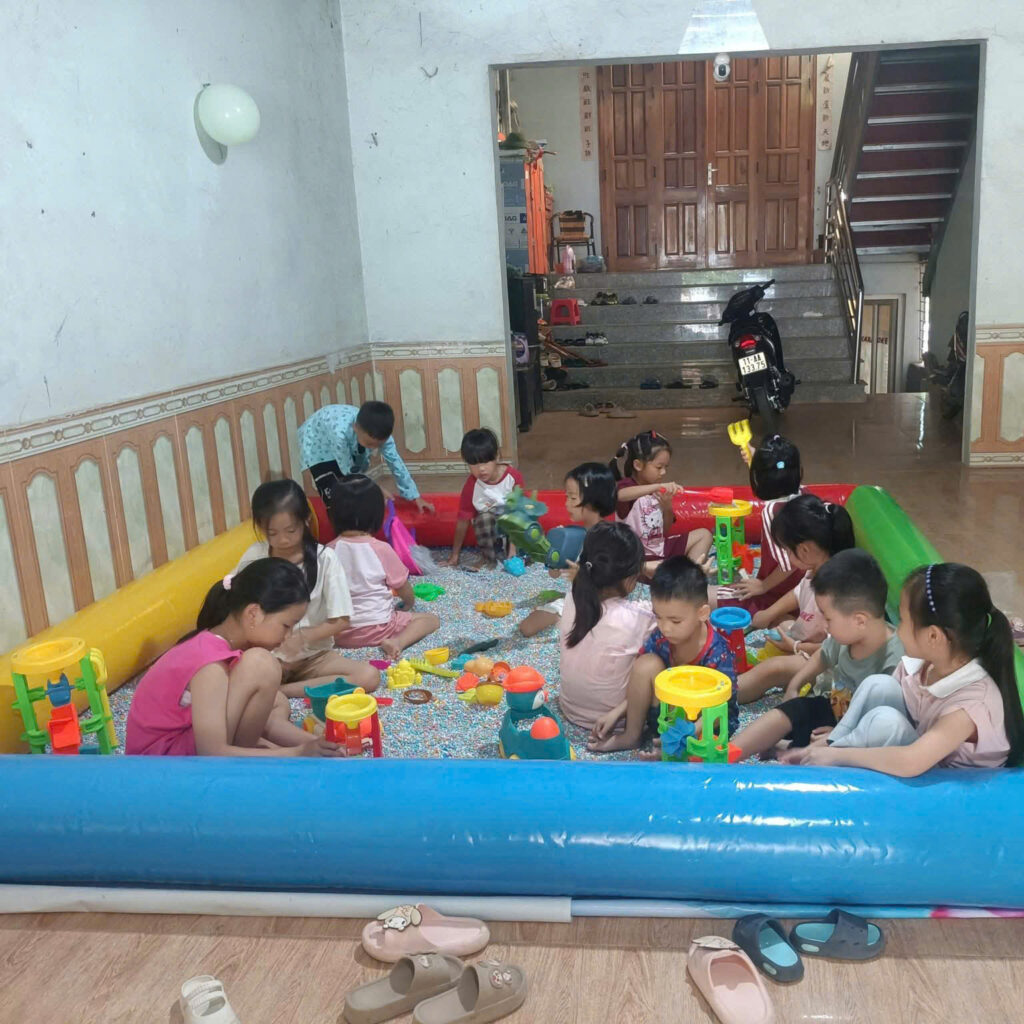 Lợi Ích Khi Đầu Tư Bể Bạt 9m2 Trong Nhà Cho Bé