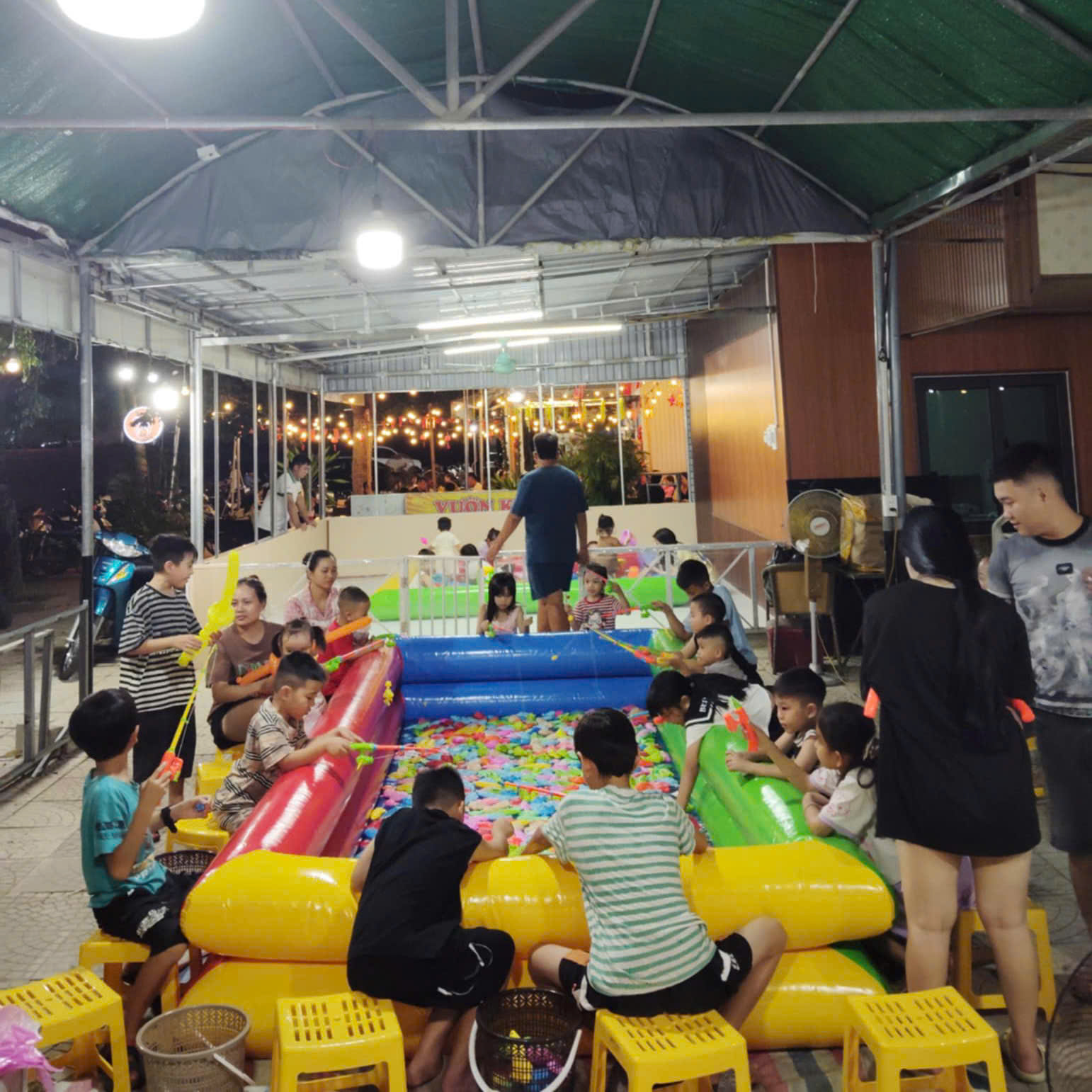 Bể bạt 2 tầng 8m² Mẫu bể chơi an toàn cho quán ăn, sự kiện, hội chợ