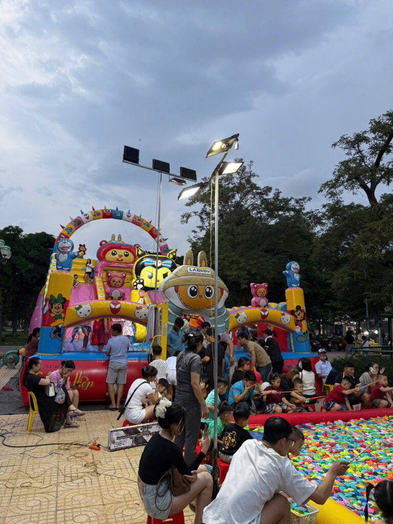 Các mô hình nổi bật trong khu vui chơi hội chợ