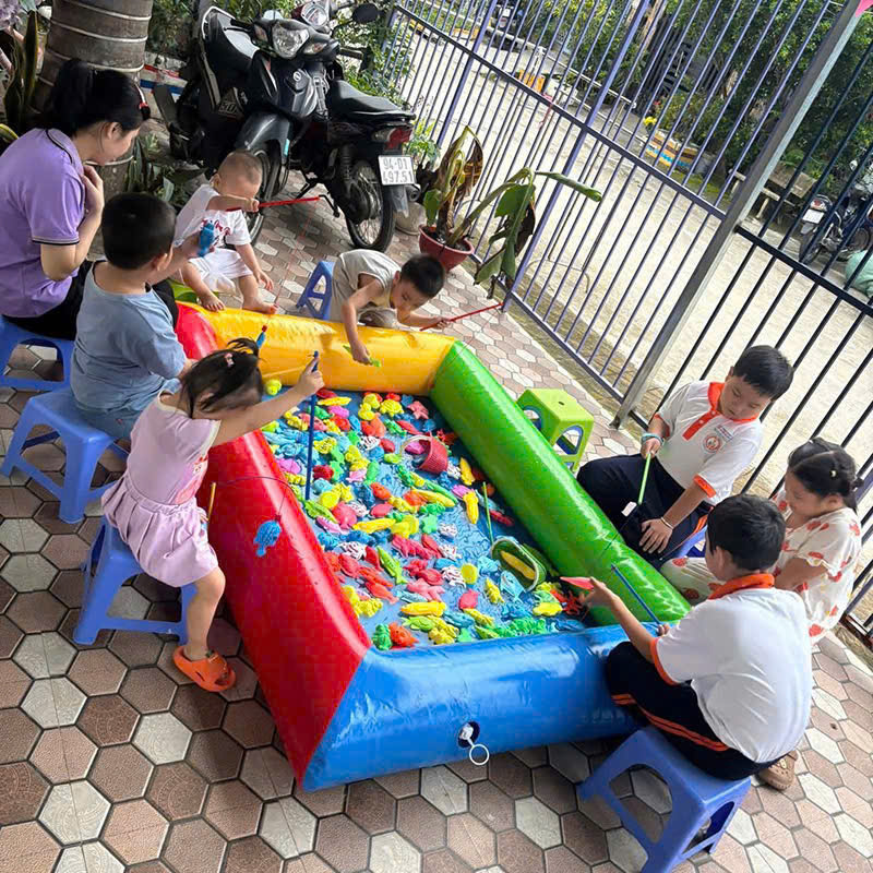 Hồ bơm hơi câu cá cho bé mầm non Gọn nhẹ, tiết kiệm chi phí