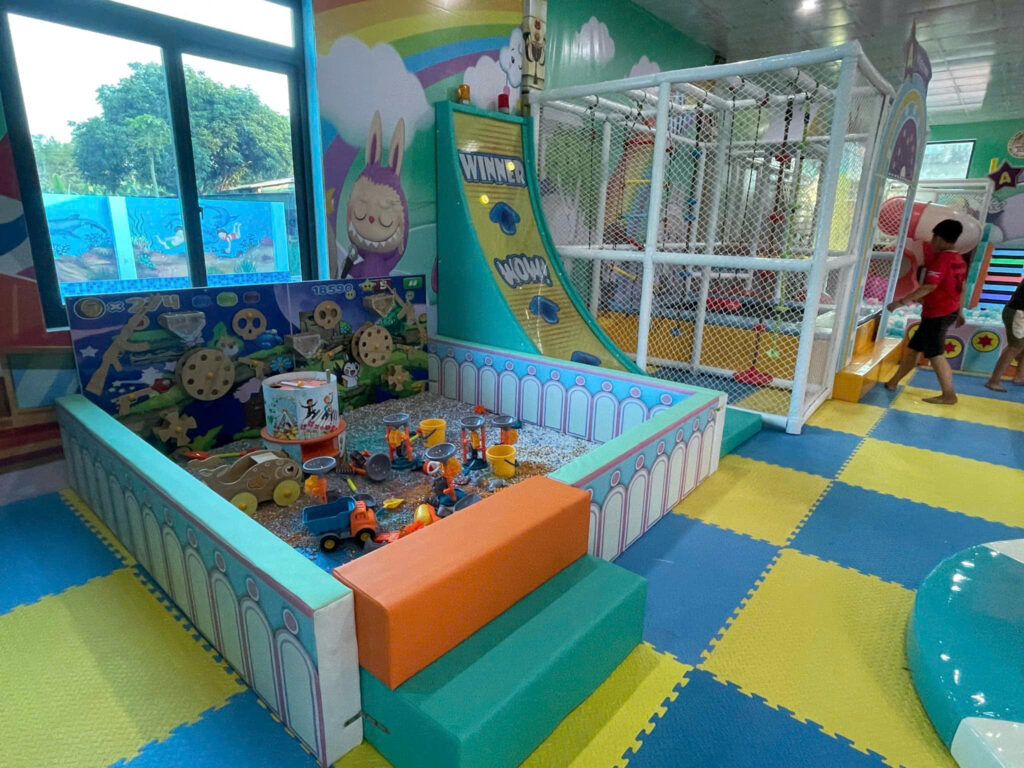 Khung Bể Xúc Cát Khu Vui Chơi Là Gì